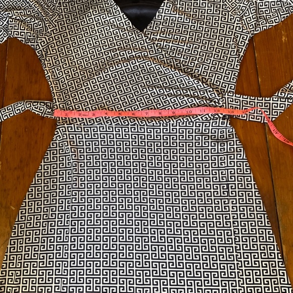 Laundry by Shelly Segal Wrap dress size XS - Picture 9 of 11
